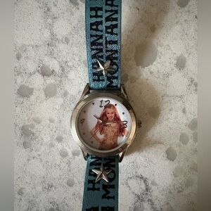 Pre-owned Disney Hannah Montana Watch with Blue Strap UNTESTED may need battery